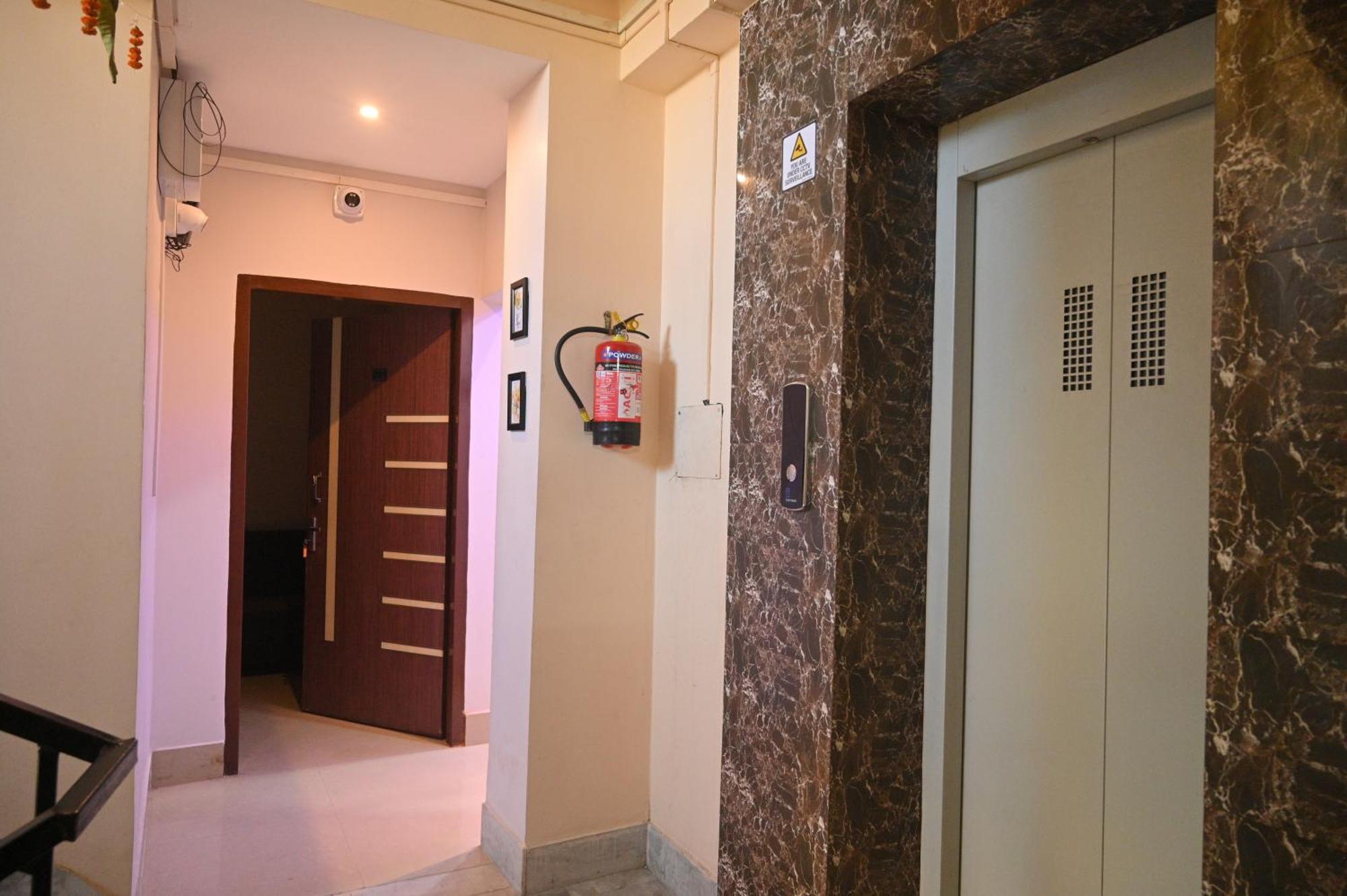 Sunflower Guest House Гувахати Екстериор снимка
