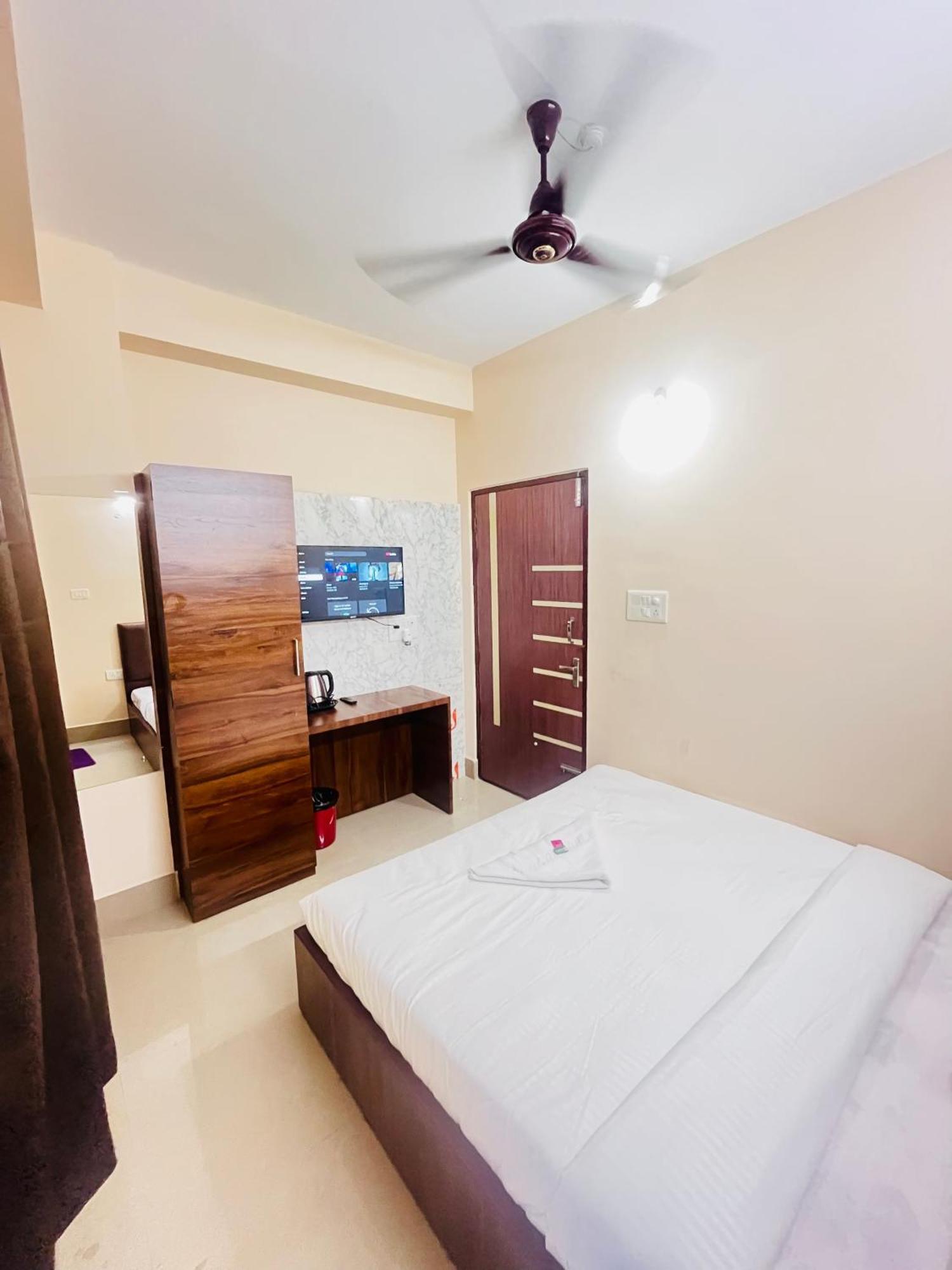 Sunflower Guest House Гувахати Екстериор снимка