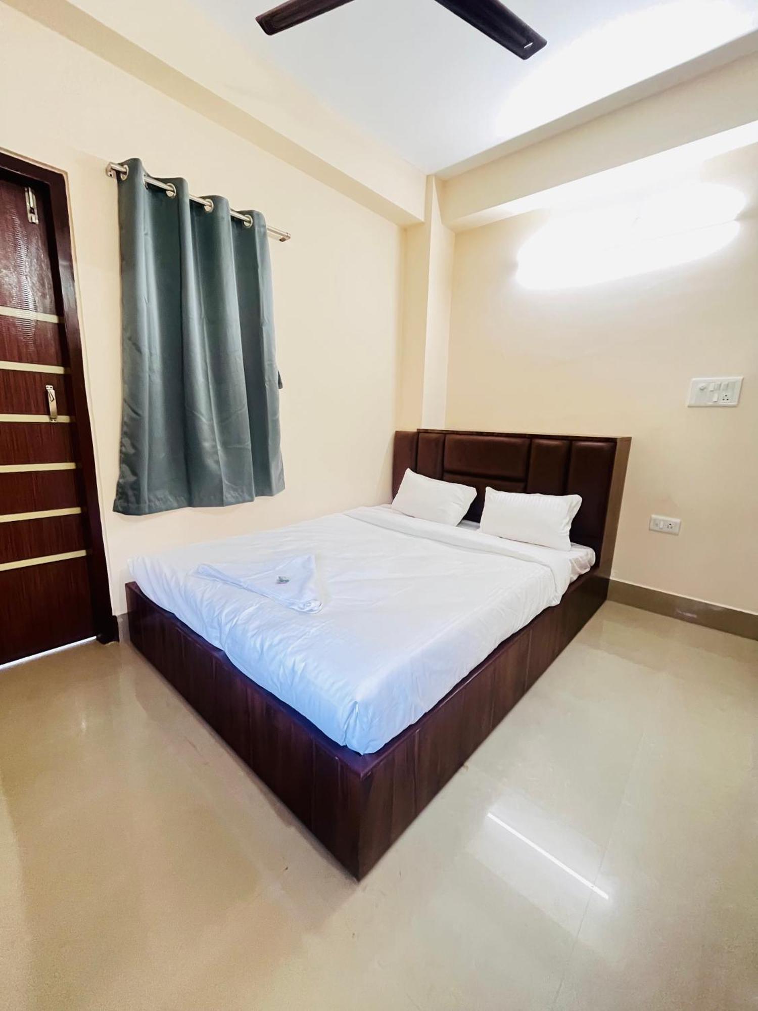 Sunflower Guest House Гувахати Екстериор снимка